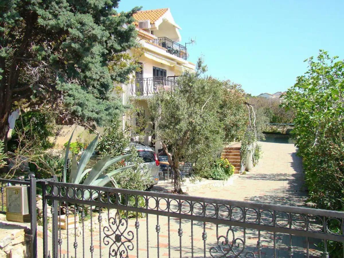 Apartments Davorka Šimuni Esterno foto